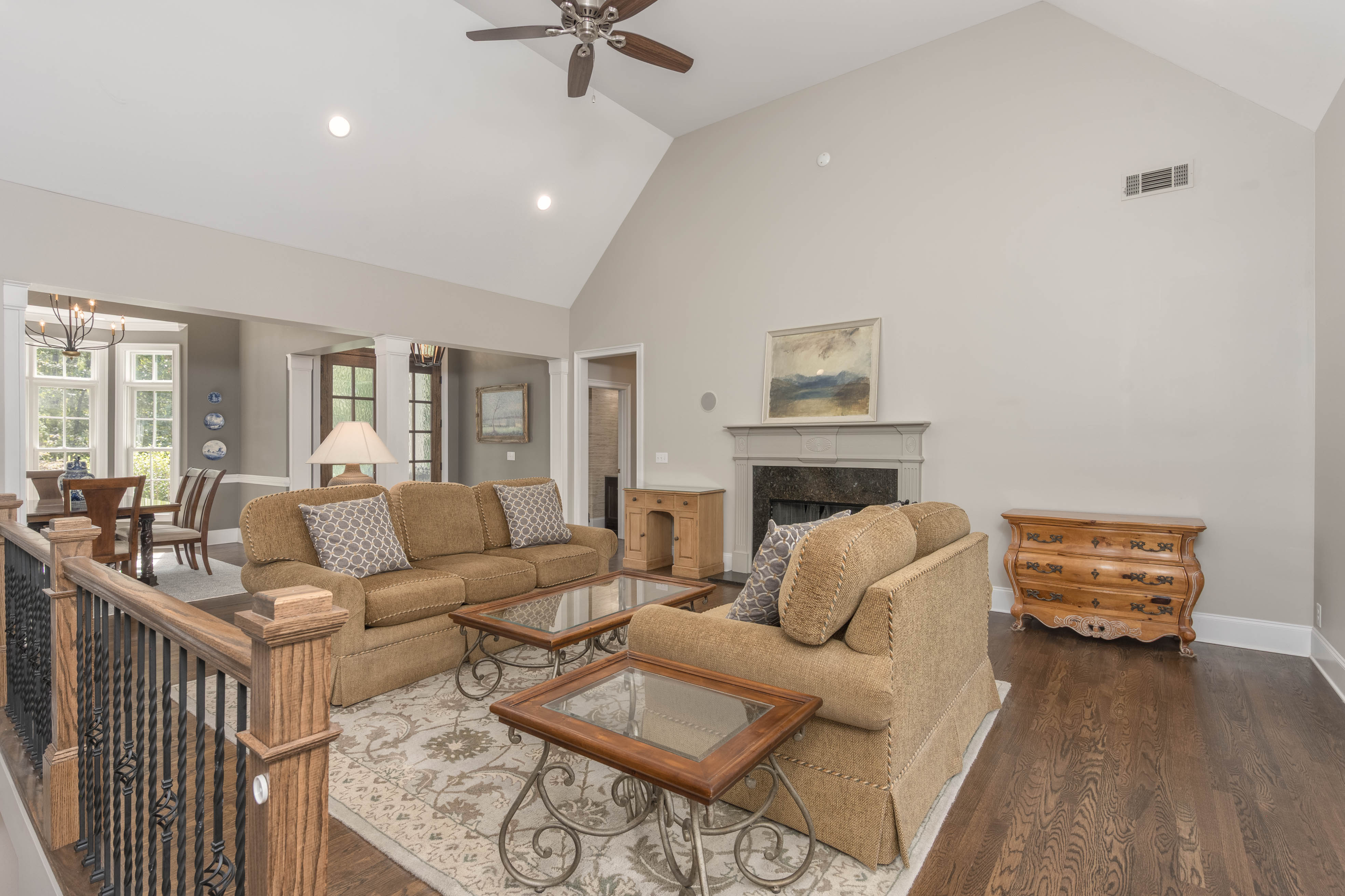 1011 Penfield Way image 5